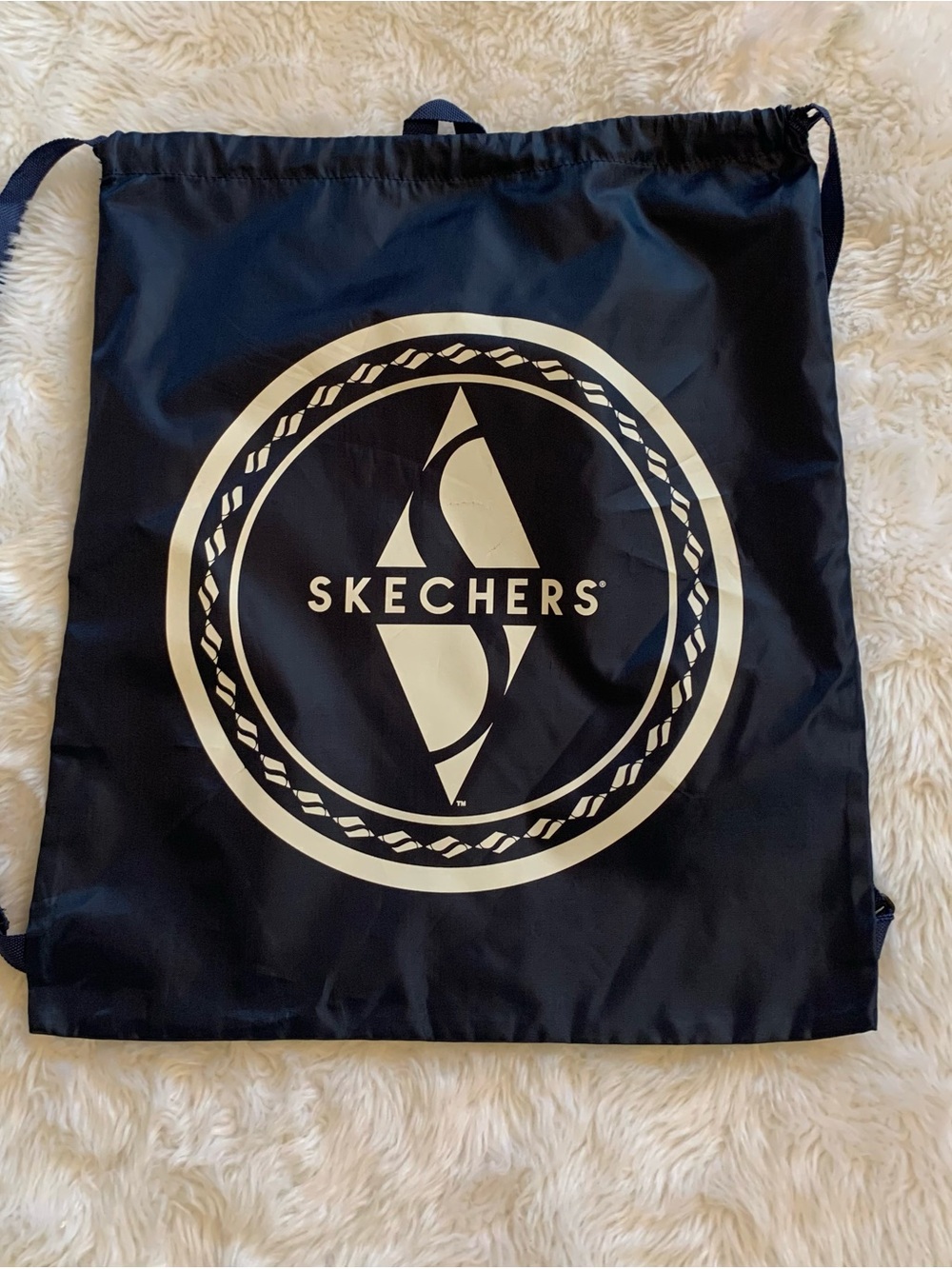 SKETCHERS navy blue nylon lightweight, drawstring backpack LNWOT